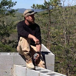 Meet your Posher, Travis